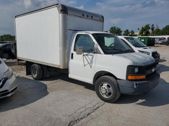 1GBHG31U351159070 - 2005 CHEVROLET EXPRESS G3 白色 照片 4