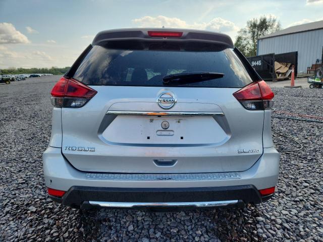 5N1AT2MV7JC743912 - 2018 NISSAN ROGUE S 银色 照片 6
