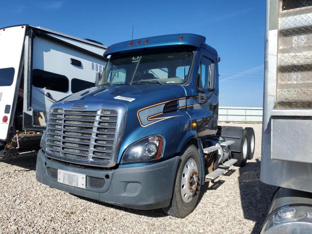 3AKJGBDV3ESFZ4445 - 2014 FREIGHTLINER CASCADIA 1 BLUE photo 2