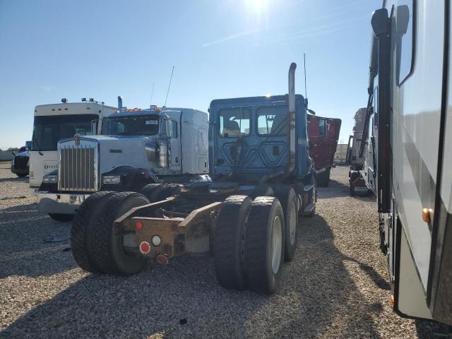 3AKJGBDV3ESFZ4445 - 2014 FREIGHTLINER CASCADIA 1 BLUE photo 4