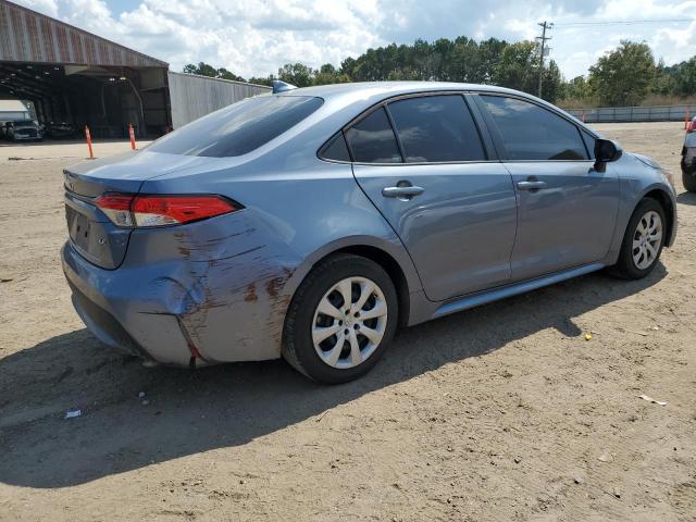 5YFEPMAE4NP334502 - 2022 TOYOTA COROLLA LE Blau Foto 3