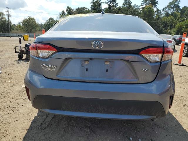 5YFEPMAE4NP334502 - 2022 TOYOTA COROLLA LE Blau Foto 6