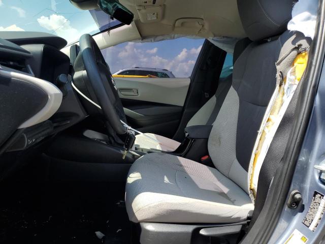 5YFEPMAE4NP334502 - 2022 TOYOTA COROLLA LE Blau Foto 7