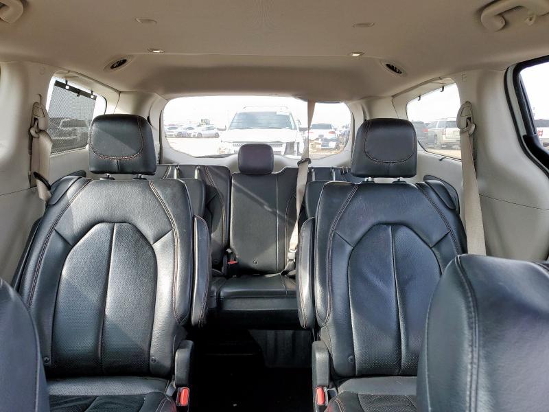 2C4RC1BG6JR246394 - 2018 CHRYSLER PACIFICA TOURING L Weiß Foto 10