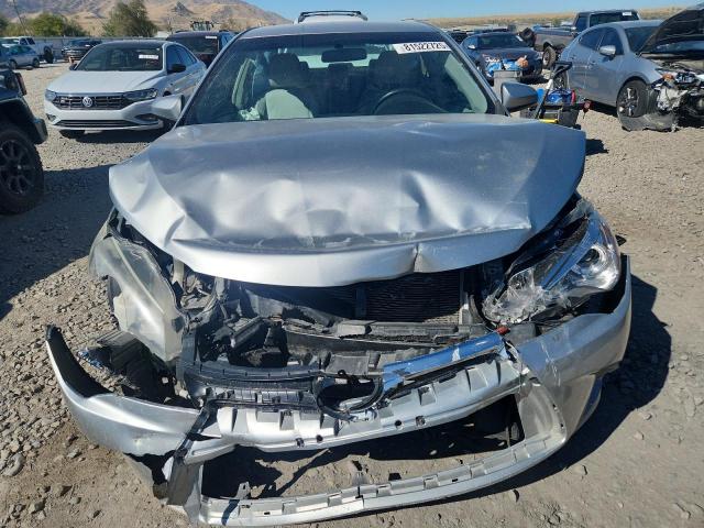 4T1BF1FK3FU907845 - 2015 TOYOTA CAMRY LE 银色 照片 5