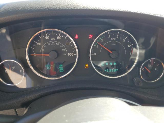 1C4HJWEG8HL734839 - 2017 JEEP WRANGLER U SAHARA WHITE photo 9