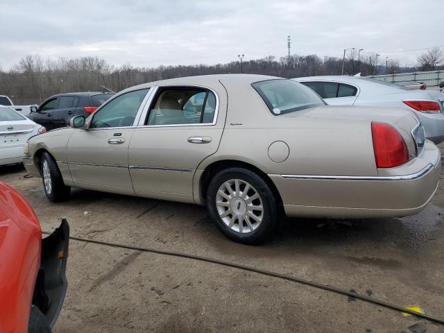 1LNHM81VX6Y630436 - 2006 LINCOLN TOWN CAR SIGNATURE TAN photo 2