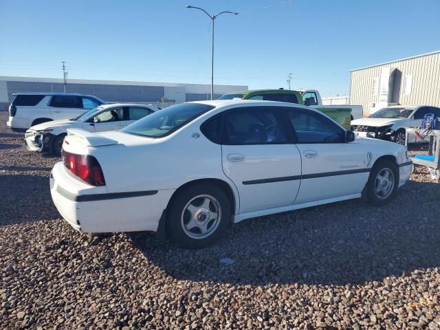 2G1WH55K8Y9336371 - 2000 CHEVROLET IMPALA LS WHITE photo 3