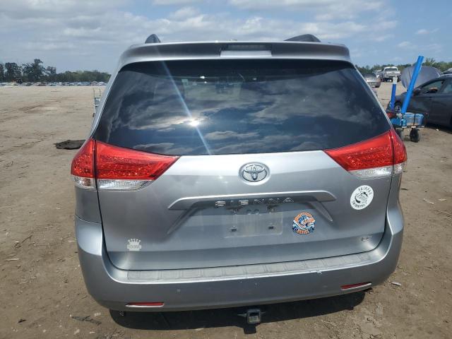 5TDKK3DC7BS087503 - 2011 TOYOTA SIENNA LE 银色 照片 6