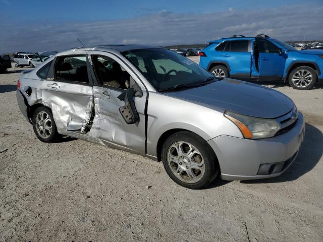 1FAHP36N59W220351 - 2009 FORD FOCUS SES SILVER photo 4