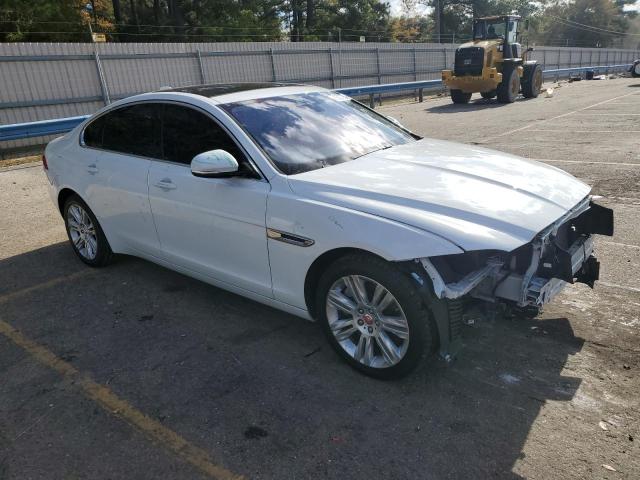 SAJBR4BV8HCY32745 - 2017 JAGUAR XF WHITE photo 4