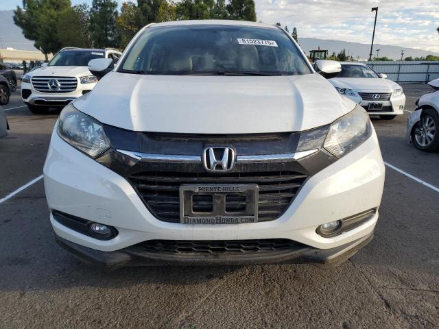 3CZRU5H51JM723602 - 2018 HONDA HR-V EX أبيض صورة 5