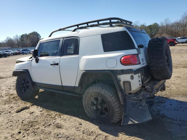 JTEBU11F58K029656 - 2008 TOYOTA FJ CRUISER WHITE photo 2