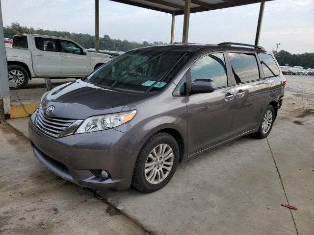 2017 TOYOTA SIENNA XLE, 