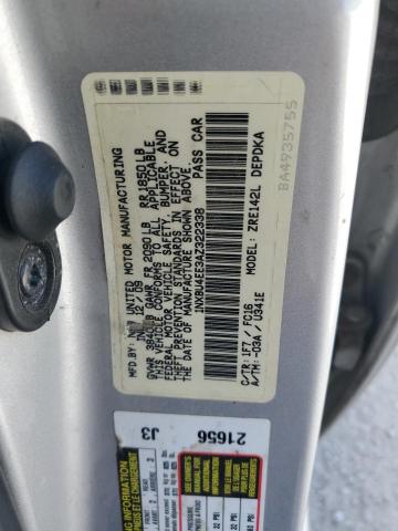 1NXBU4EE3AZ322338 - 2010 TOYOTA COROLLA BASE SILVER photo 12