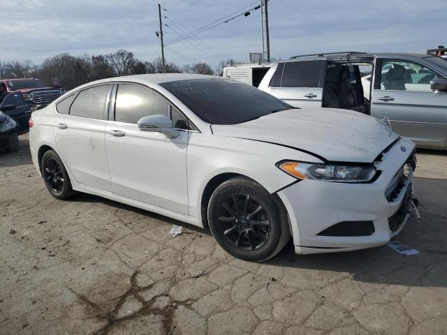 3FA6P0H73GR285753 - 2016 FORD FUSION SE WHITE photo 4