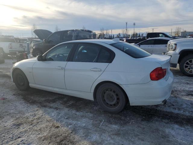 WBAPG73559A399177 - 2009 BMW 323 I WHITE photo 2