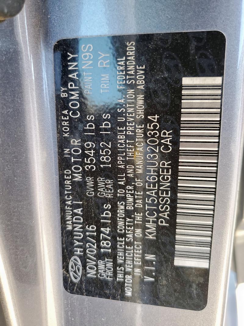 KMHCT5AE6HU320354 - 2017 HYUNDAI ACCENT SE Szary zdjęcie 12