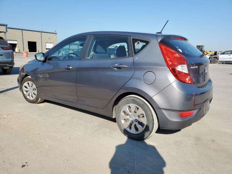 KMHCT5AE6HU320354 - 2017 HYUNDAI ACCENT SE Szary zdjęcie 2