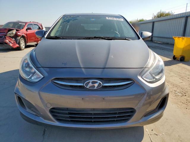 KMHCT5AE6HU320354 - 2017 HYUNDAI ACCENT SE Szary zdjęcie 5