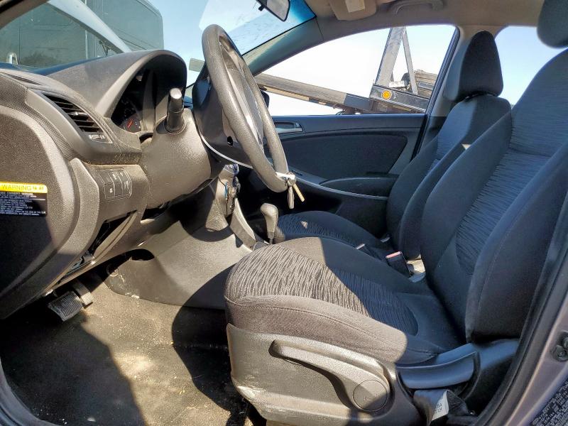 KMHCT5AE6HU320354 - 2017 HYUNDAI ACCENT SE Szary zdjęcie 7