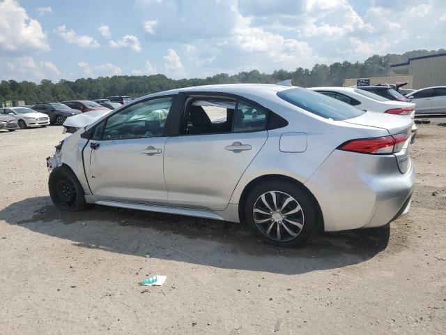 5YFEPMAE4NP273197 - 2022 TOYOTA COROLLA LE Gümüş foto 2
