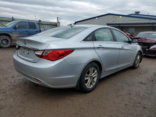 5NPEB4AC3DH760917 - 2013 HYUNDAI SONATA GLS SILVER photo 3