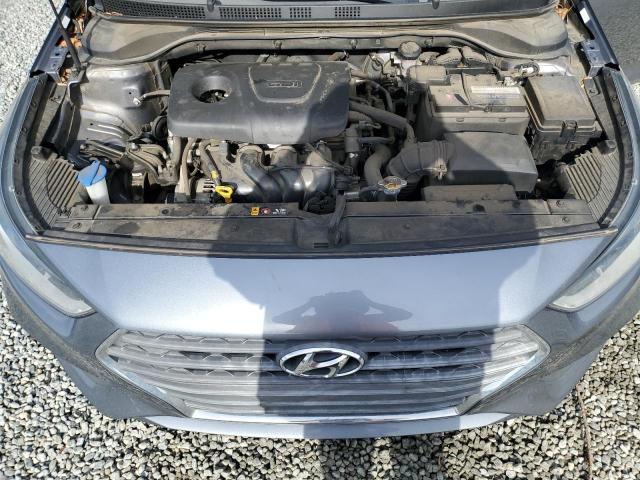 3KPC24A3XJE025133 - 2018 HYUNDAI ACCENT SE GRAY photo 11