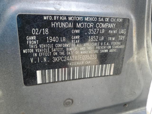 3KPC24A3XJE025133 - 2018 HYUNDAI ACCENT SE GRAY photo 12