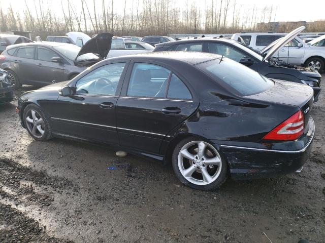 WDBRF52H46F830555 - 2006 MERCEDES-BENZ C 230 BLACK photo 2