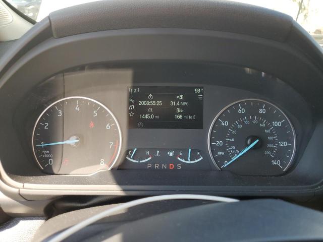 MAJ3P1TE1JC172629 - 2018 FORD ECOSPORT SE Beyaz fotoğraf 9