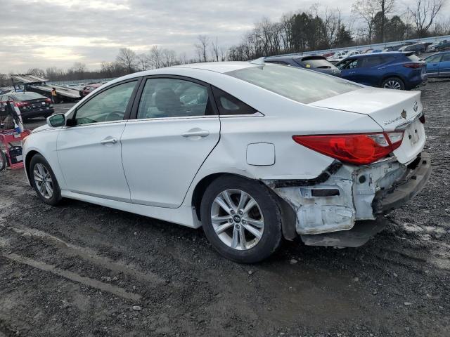 5NPEB4AC1EH860936 - 2014 HYUNDAI SONATA GLS WHITE photo 2