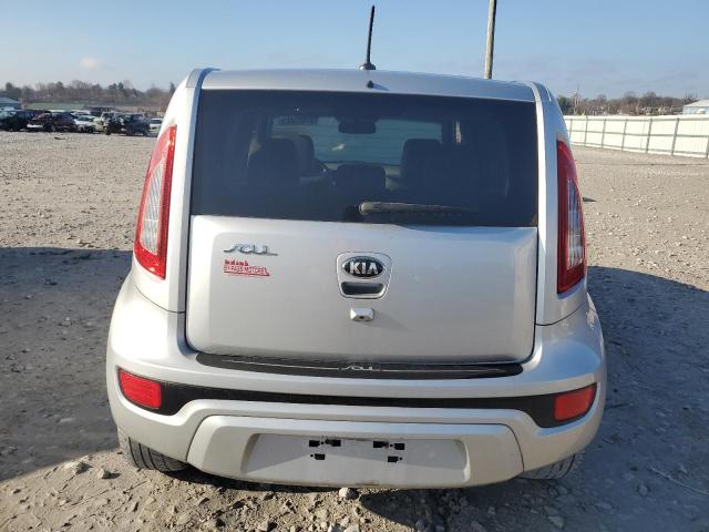 KNDJT2A60D7546837 - 2013 KIA SOUL + SILVER photo 6