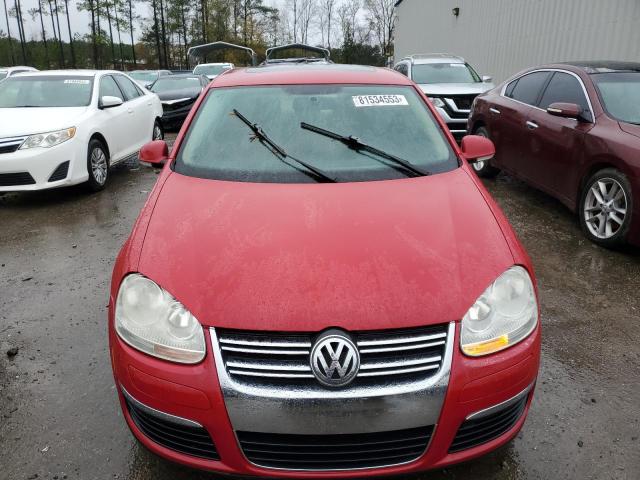 3VWRX7AJ8AM160190 - 2010 VOLKSWAGEN JETTA SE RED photo 5