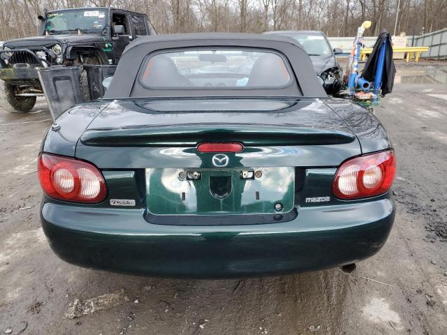 JM1NB353920221748 - 2002 MAZDA MX-5 MIATA BASE GREEN photo 6