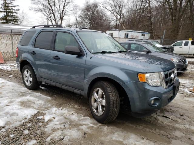 1FMCU9D74AKC41557 - 2010 FORD ESCAPE XLT BLUE photo 4