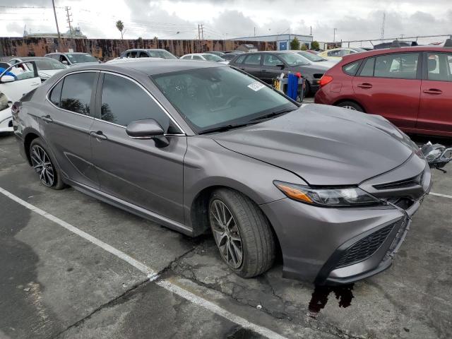 4T1G11AK6NU638945 - 2022 TOYOTA CAMRY SE GRAY photo 4