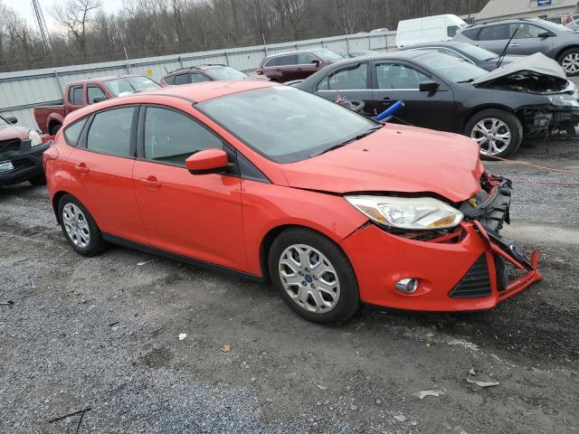 1FAHP3K26CL224218 - 2012 FORD FOCUS SE RED photo 4