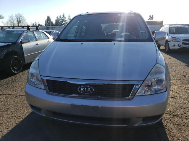 KNDMG4C79C6505078 - 2012 KIA SEDONA LX SILVER photo 5