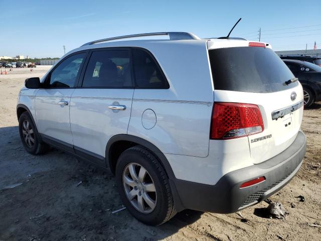 5XYKT3A62DG339959 - 2013 KIA SORENTO LX WHITE photo 2