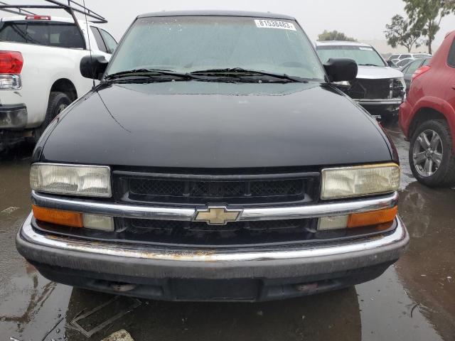 1GNDT13W1XK112942 - 1999 CHEVROLET BLAZER BLACK photo 5