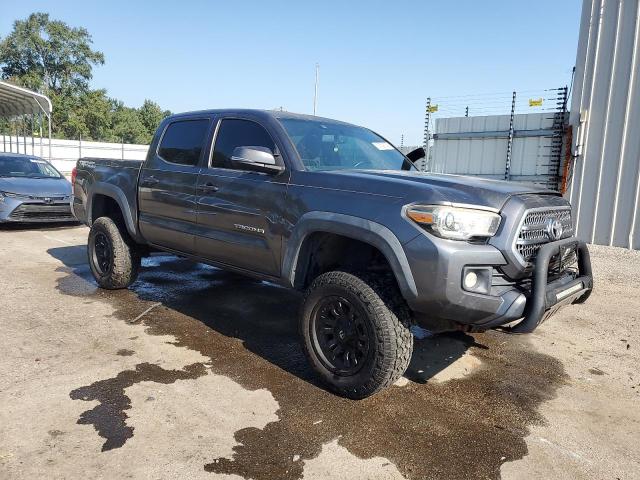 3TMAZ5CNXGM017958 - 2016 TOYOTA TACOMA DOUBLE CAB GRAY photo 4