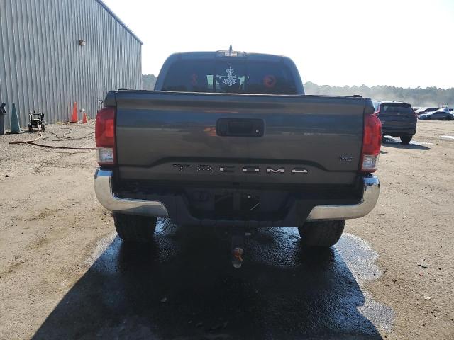 3TMAZ5CNXGM017958 - 2016 TOYOTA TACOMA DOUBLE CAB GRAY photo 6