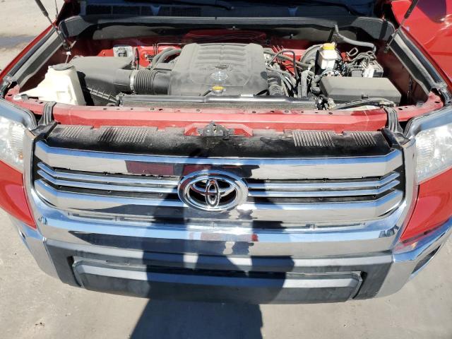 5TFUY5F17HX613646 - 2017 TOYOTA TUNDRA DOUBLE CAB SR RED photo 11