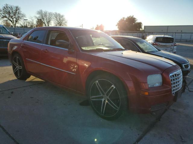 2C3KA43DX9H541811 - 2009 CHRYSLER 300 LX RED photo 4