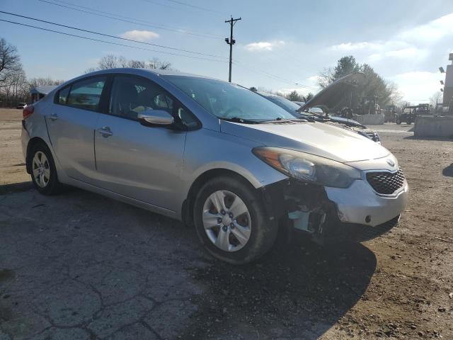 KNAFK4A63F5313583 - 2015 KIA FORTE LX SILVER photo 4