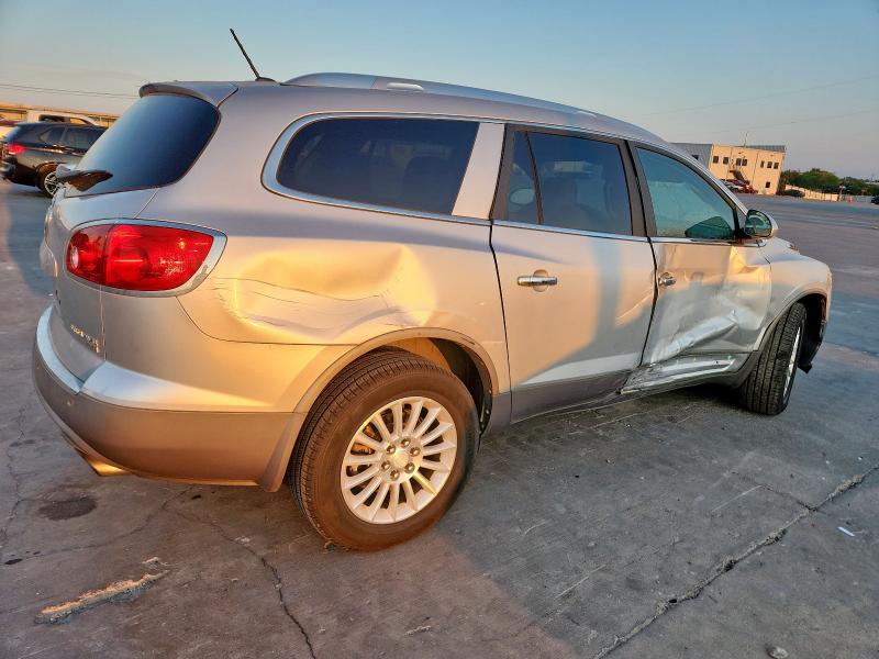 5GAKRBED6BJ412265 - 2011 BUICK ENCLAVE CXL SILVER photo 3