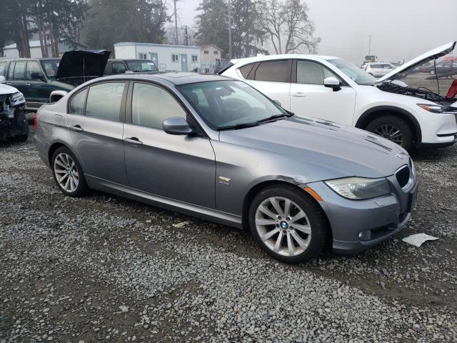 WBAPK7C51BA973357 - 2011 BMW 328 XI GRAY photo 4