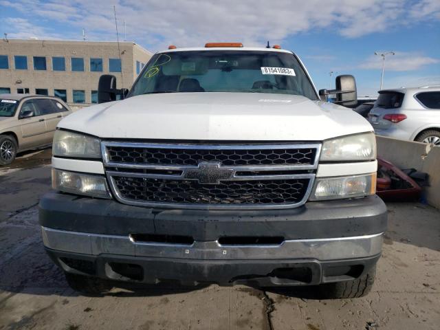 1GCHK39D36E267309 - 2006 CHEVROLET SILVERADO K3500 WHITE photo 5