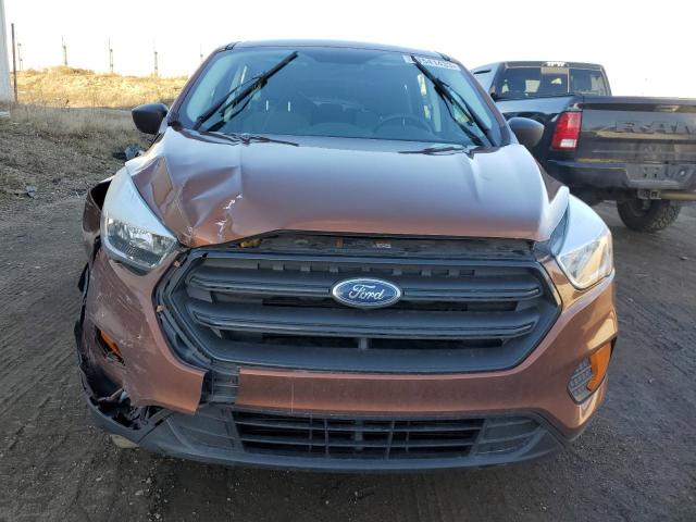 1FMCU0F73HUA22449 - 2017 FORD ESCAPE S ORANGE photo 5